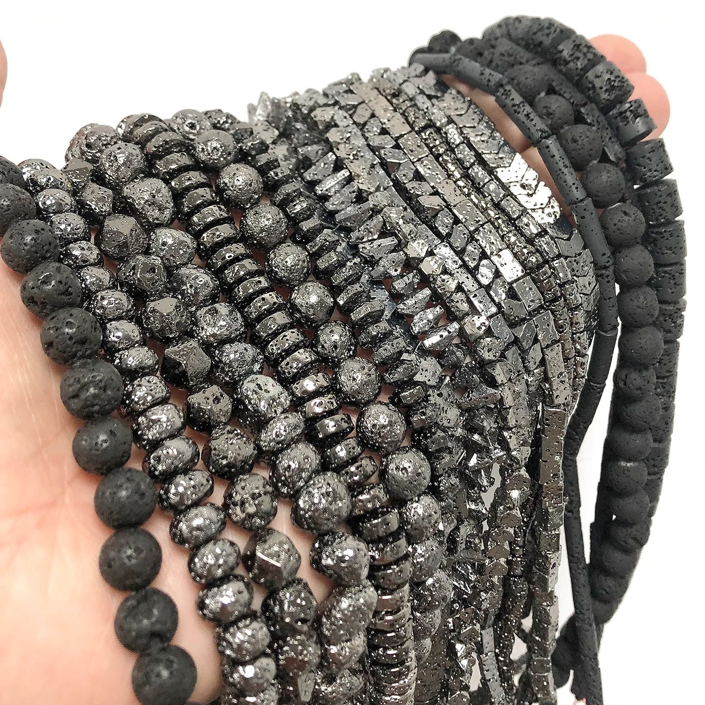Schwarze vulkanische Lavagesteinperlen, Mineralperlen, Charms, Rohrwürfel, runde geometrische Formperlen für Schmuckherstellung, DIY-Armband