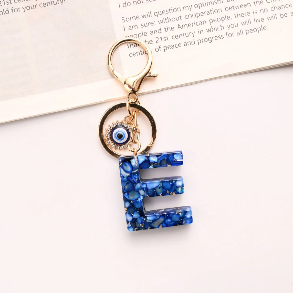 Neuer königsblauer Schlüsselanhänger mit 26 englischen Buchstaben, Devil's Eye, Taschenanhänger für Damen mit Großbuchstaben